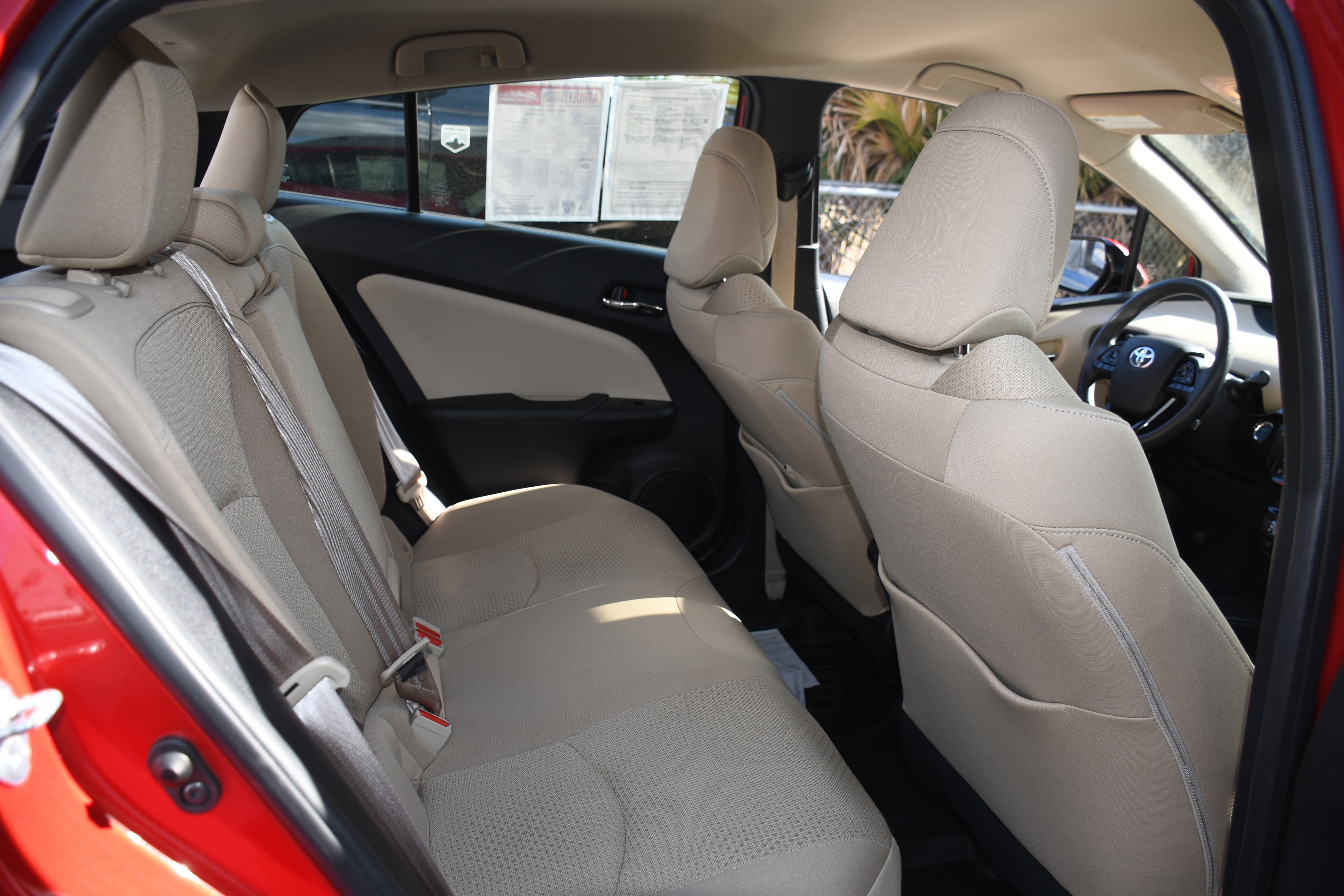 Certified 2020 Toyota Prius LE image 17