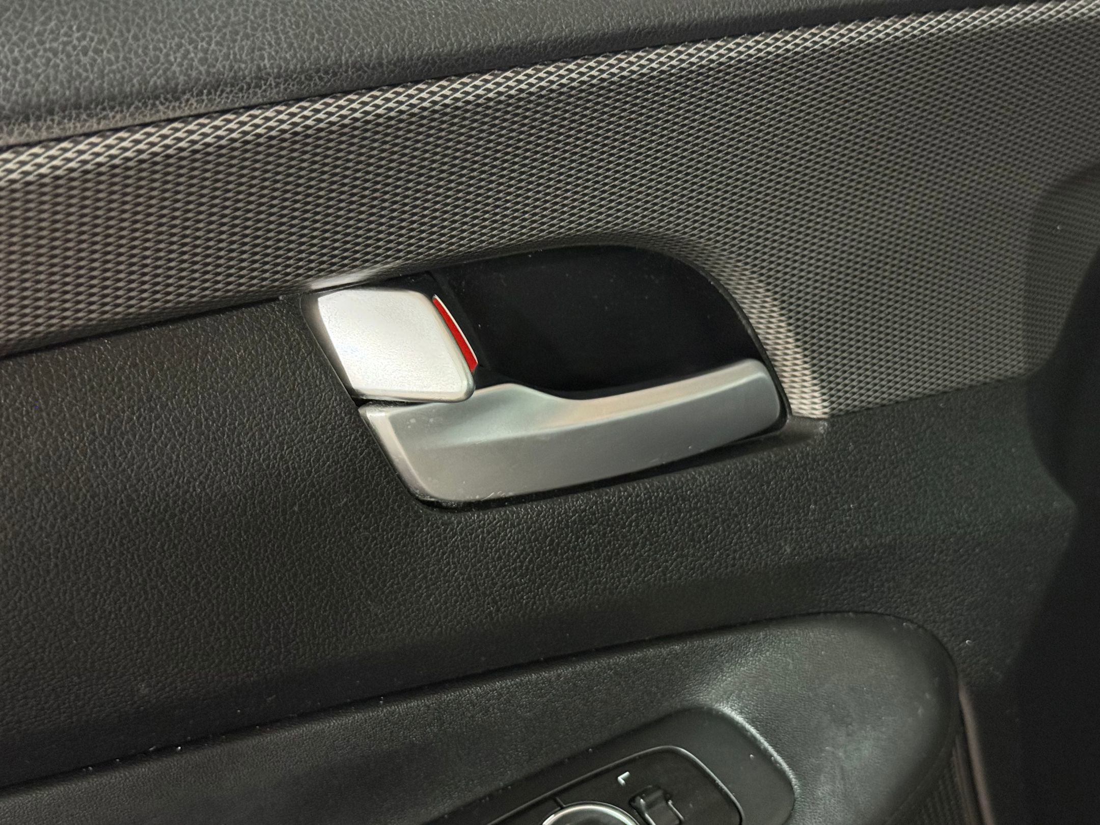 Used 2019 Hyundai Santa Fe SE image 20