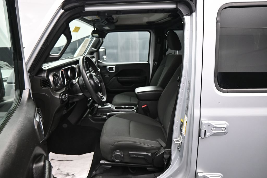 Used 2023 Jeep Gladiator Sport AWD/4WD image 10