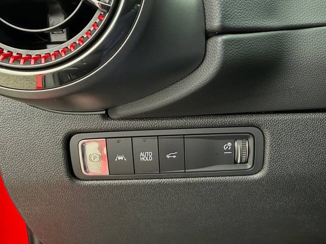 Used 2024 Chevrolet Equinox EV RS FWD image 31