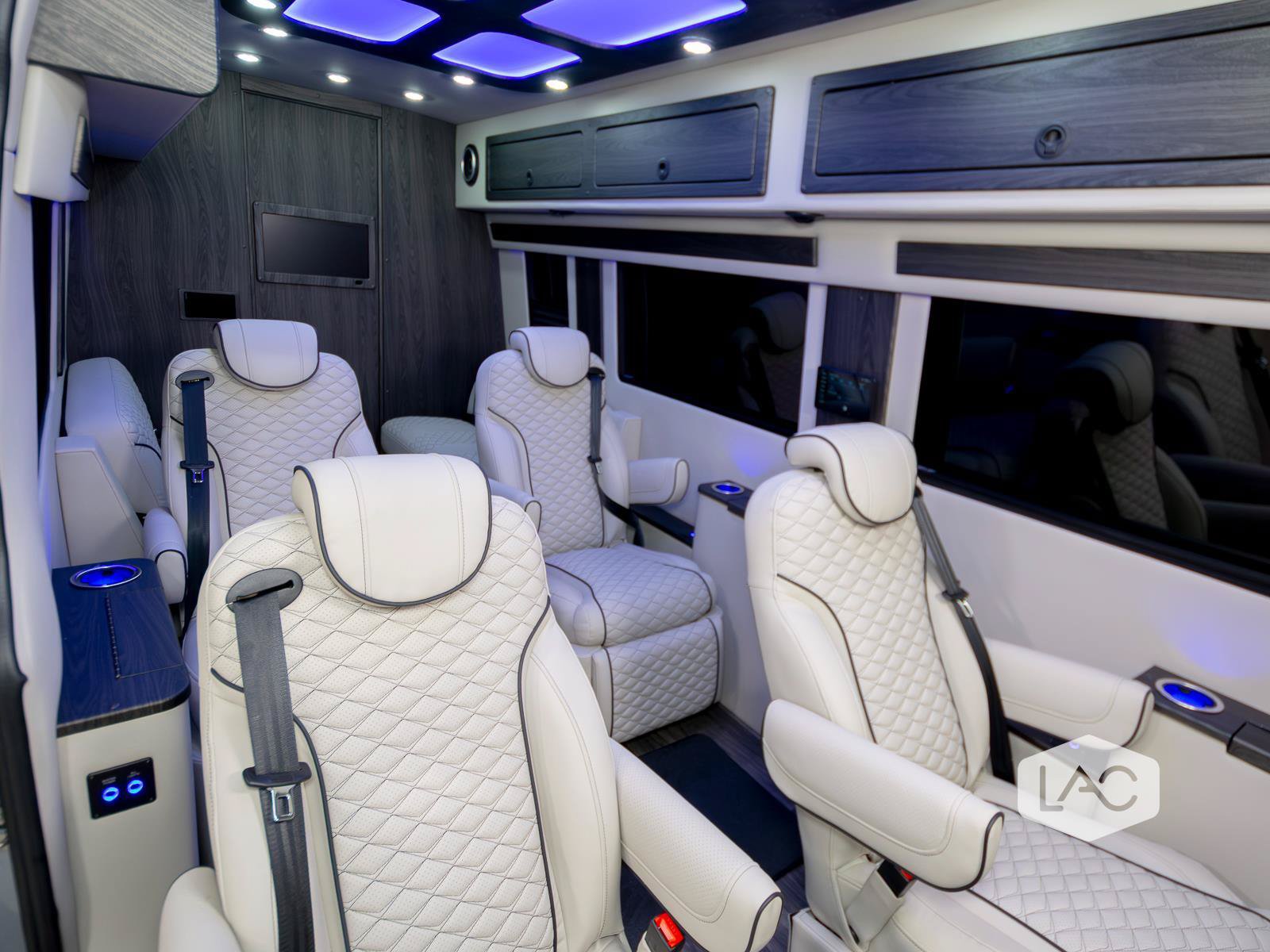 Used 2026 Mercedes-Benz Sprinter 3500 image 2