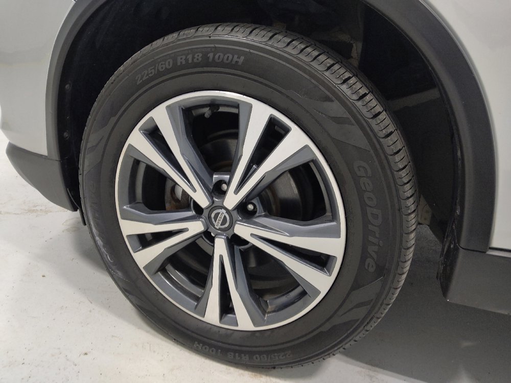 Used 2018 Nissan Rogue SL image 31