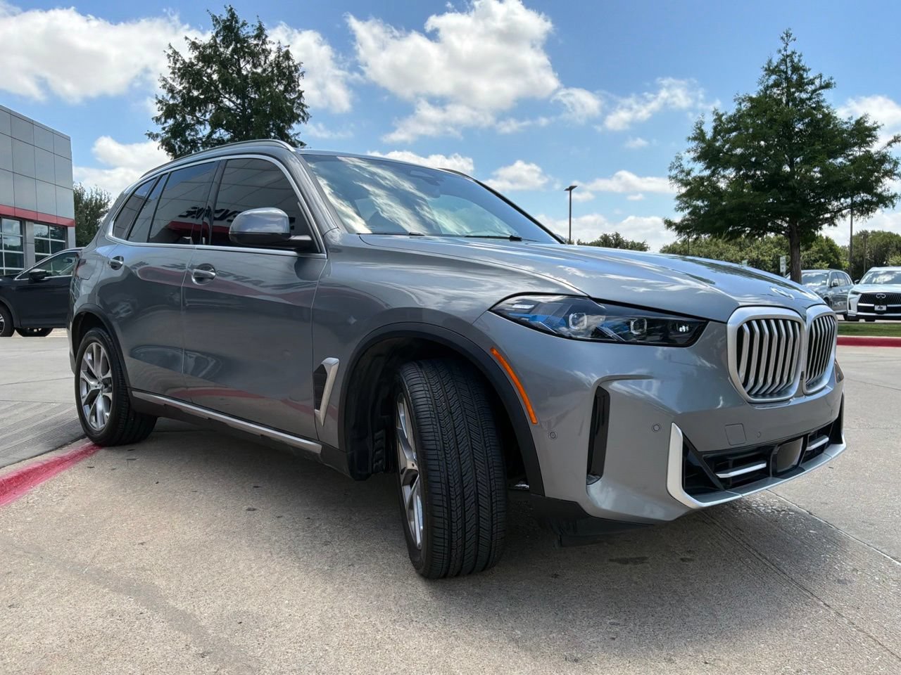 Used 2025 BMW X5 sDrive40i w/ Parking Assistance Package RWD image 4