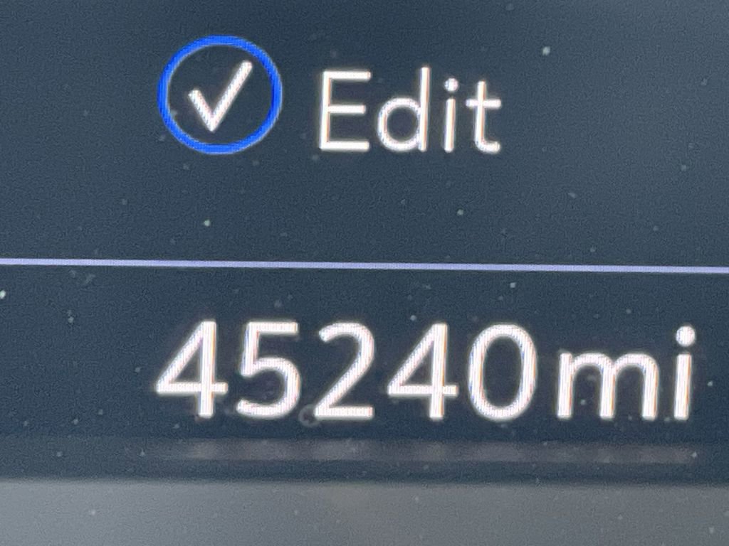 Certified 2023 Cadillac XT5 Premium Luxury w/ Technology Package image 23