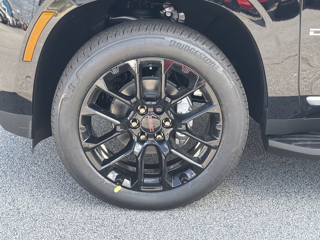 New 2026 GMC Yukon Denali w/ LPO, Floor Liner Package RWD image 16
