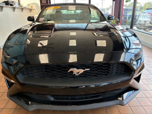 Used 2020 Ford Mustang Premium image 4