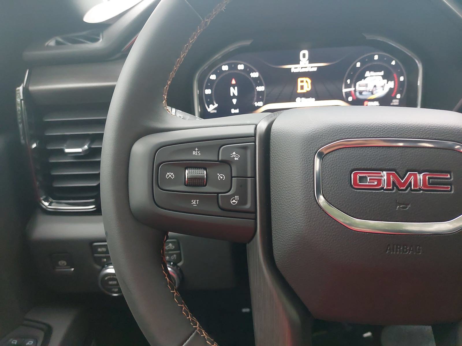 New 2026 GMC Sierra 2500 AT4 w/ AT4 Premium Plus Package AWD/4WD image 18