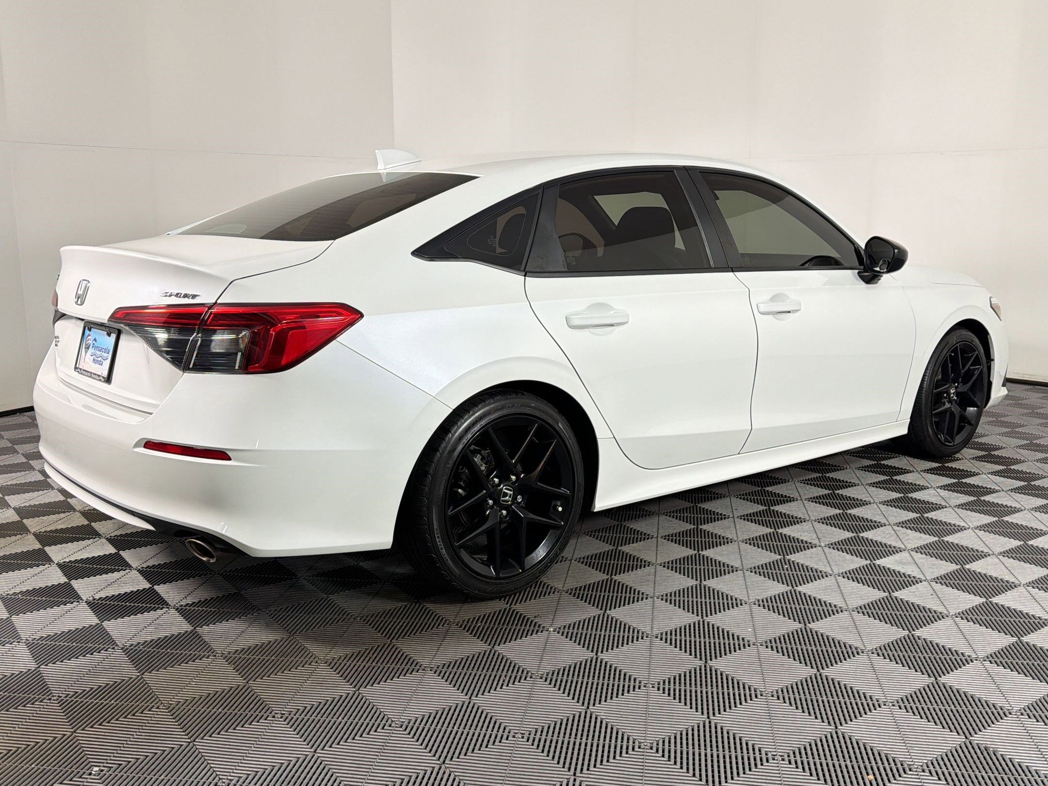 Used 2023 Honda Civic Sport image 6