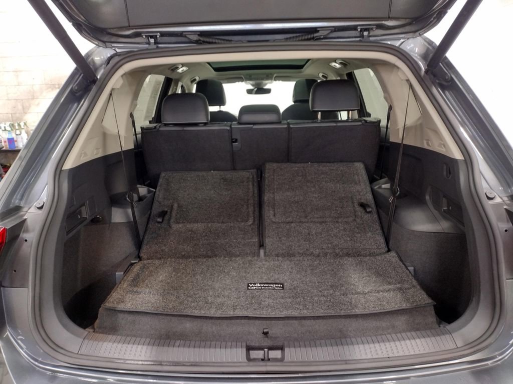 Used 2021 Volkswagen Tiguan SEL image 18