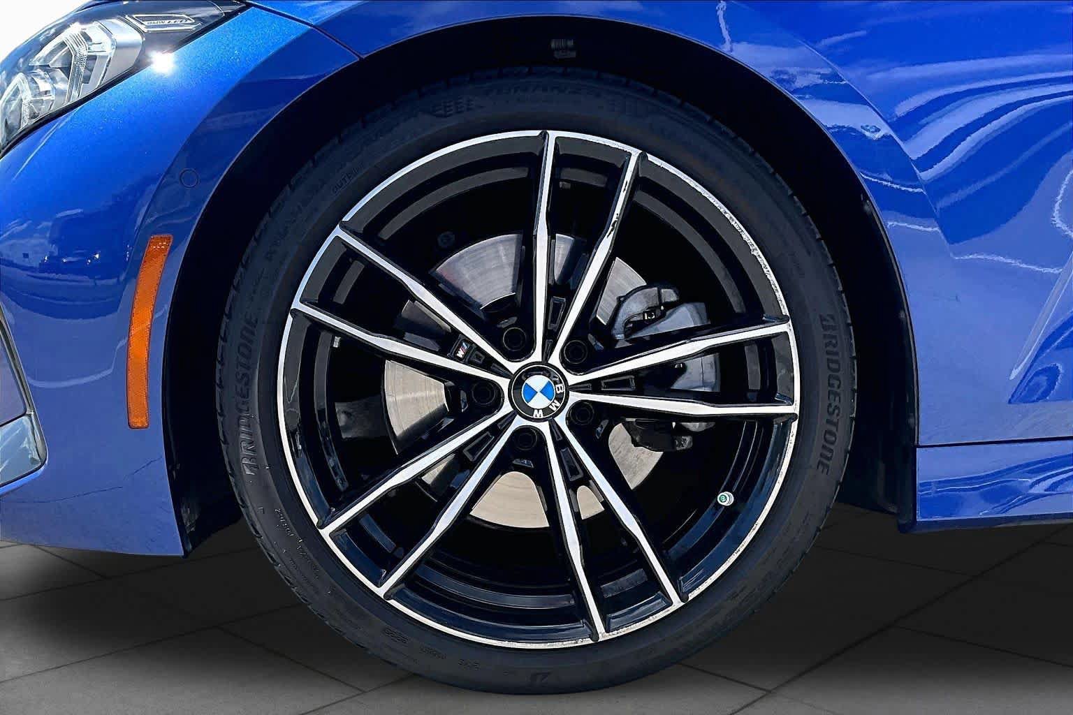 Used 2024 BMW 330i Sedan w/ M Sport Package RWD image 10