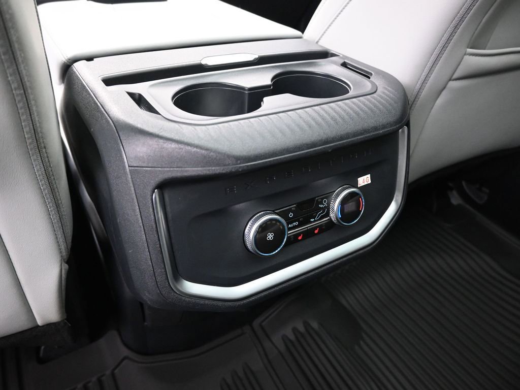 Certified 2025 Ford Expedition Max Platinum image 24