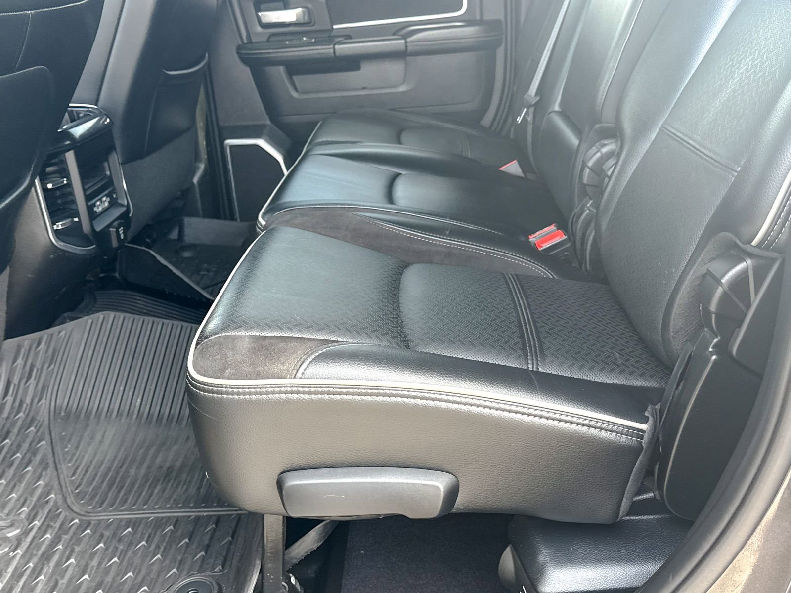 Used 2021 RAM 3500 Laramie image 21