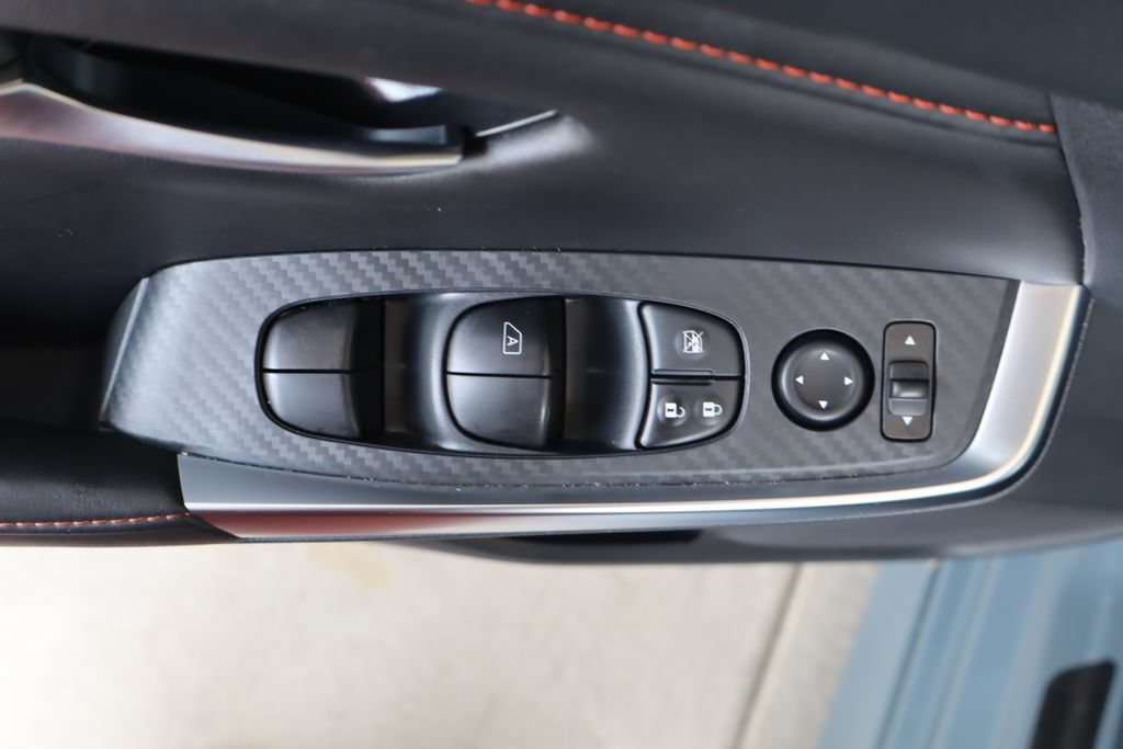 Used 2025 Nissan Sentra SR FWD image 13
