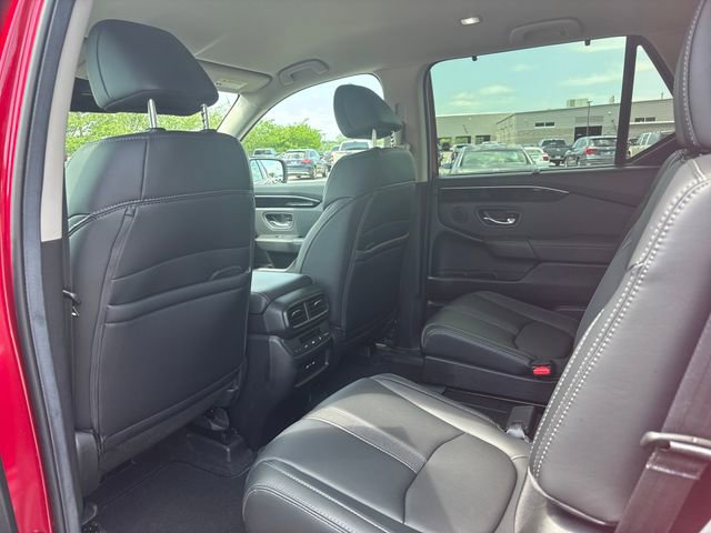 Certified 2025 Honda Pilot EX-L image 13