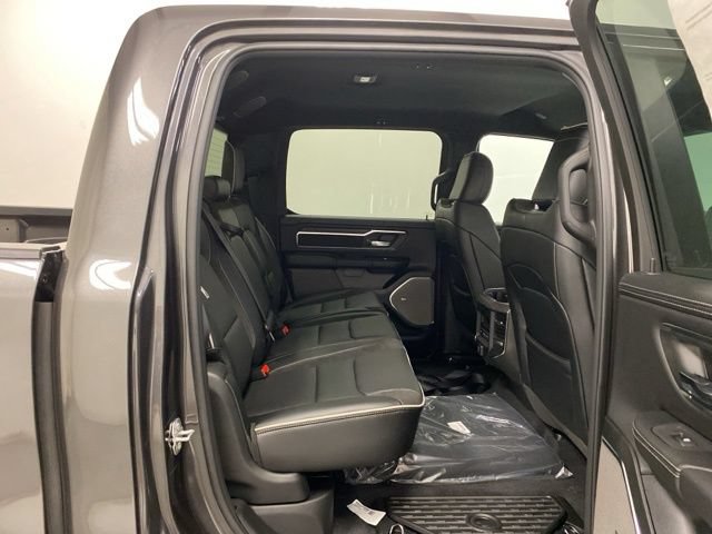 New 2026 RAM 1500 Laramie AWD/4WD image 24
