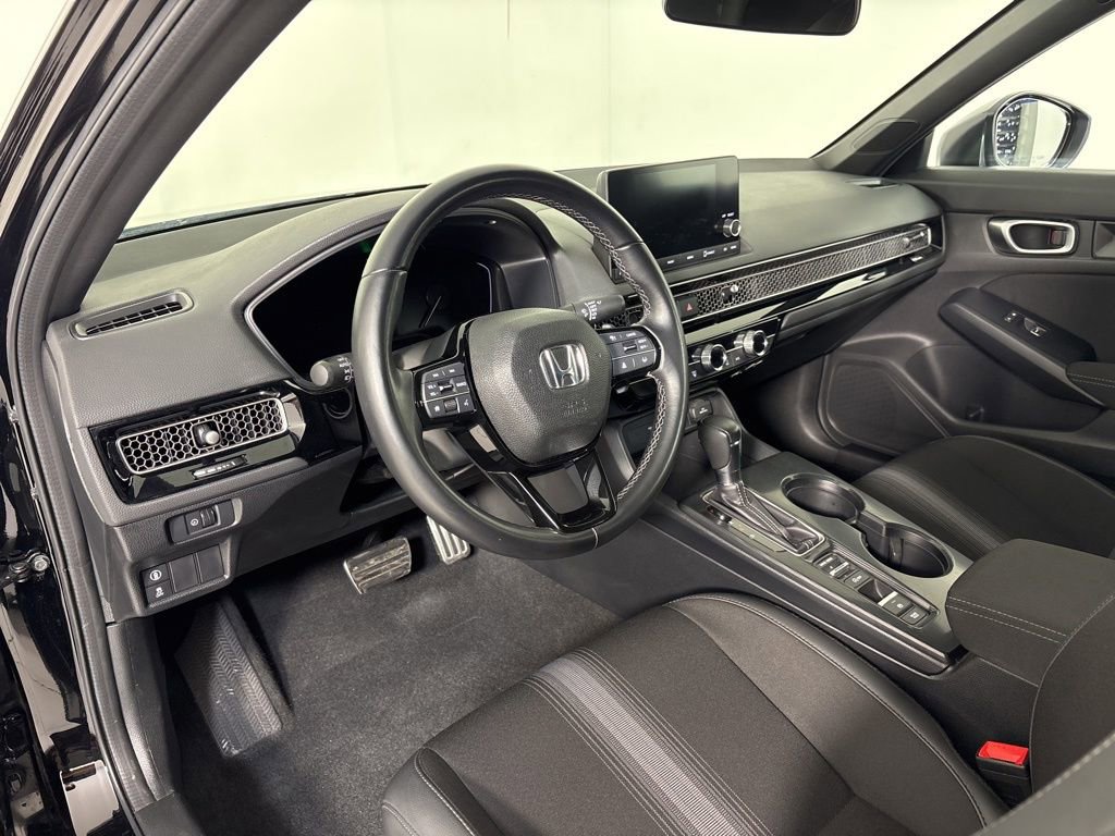 Used 2023 Honda Civic Sport image 15