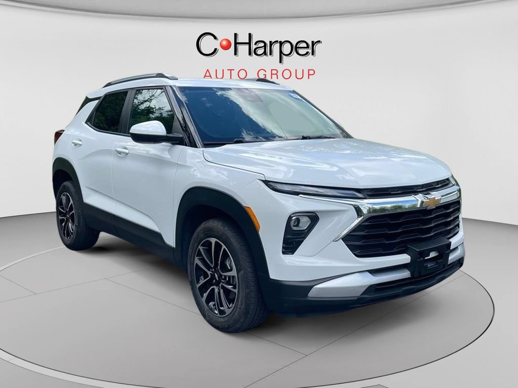 Certified 2025 Chevrolet TrailBlazer LT AWD/4WD image 1