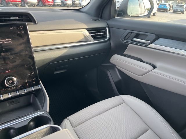 Used 2026 GMC Terrain Elevation w/ Elevation Premium Package AWD/4WD image 17