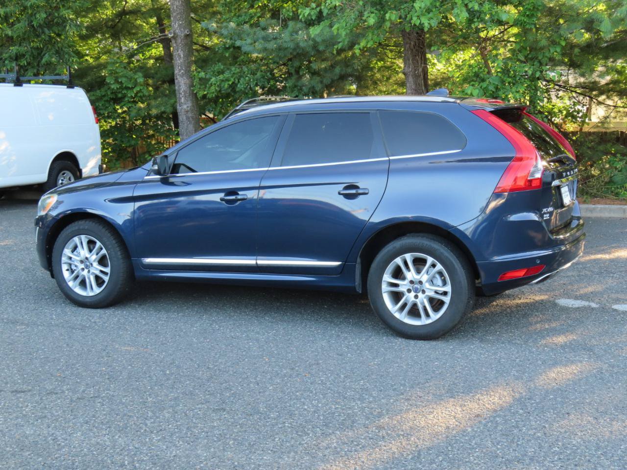 Used 2015 Volvo XC60 T5 Platinum FWD image 3