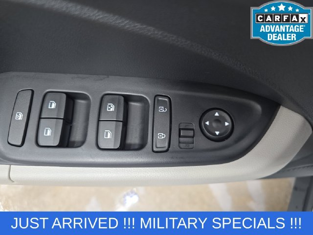 Used 2026 Hyundai Venue SEL FWD image 28