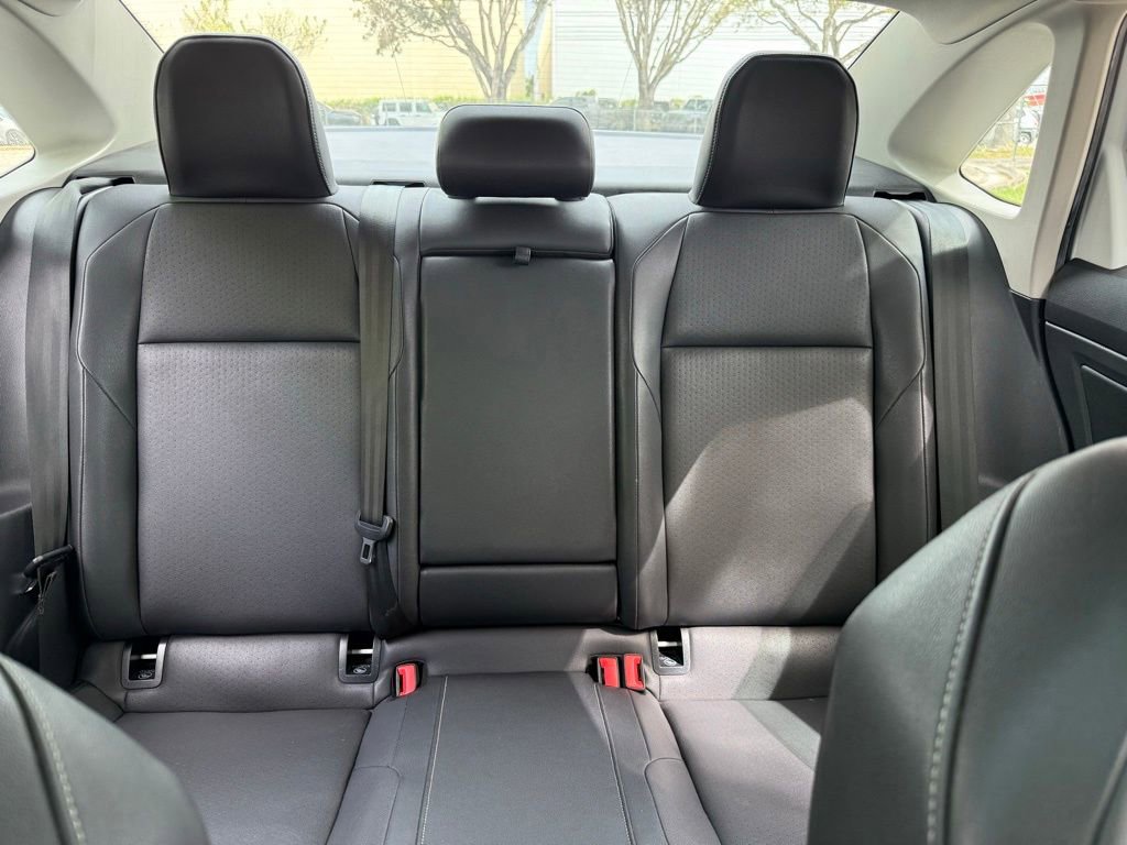Used 2019 Volkswagen Jetta SEL w/ Cold Weather Package FWD image 13