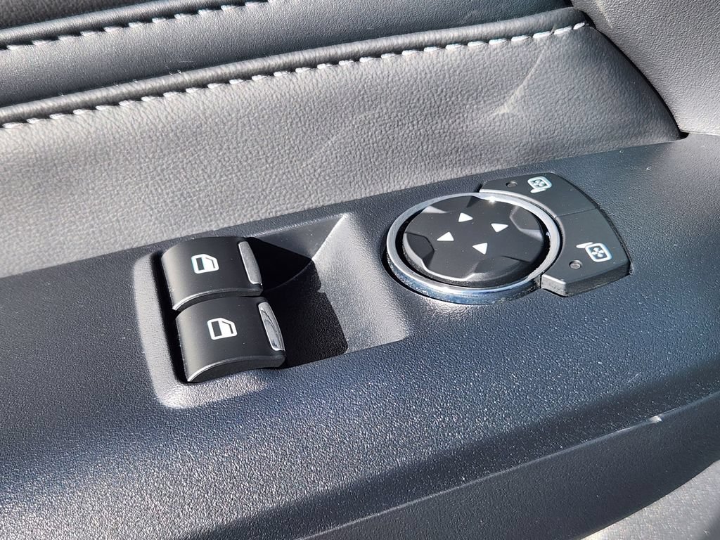 Used 2025 Ford Mustang Premium RWD image 15