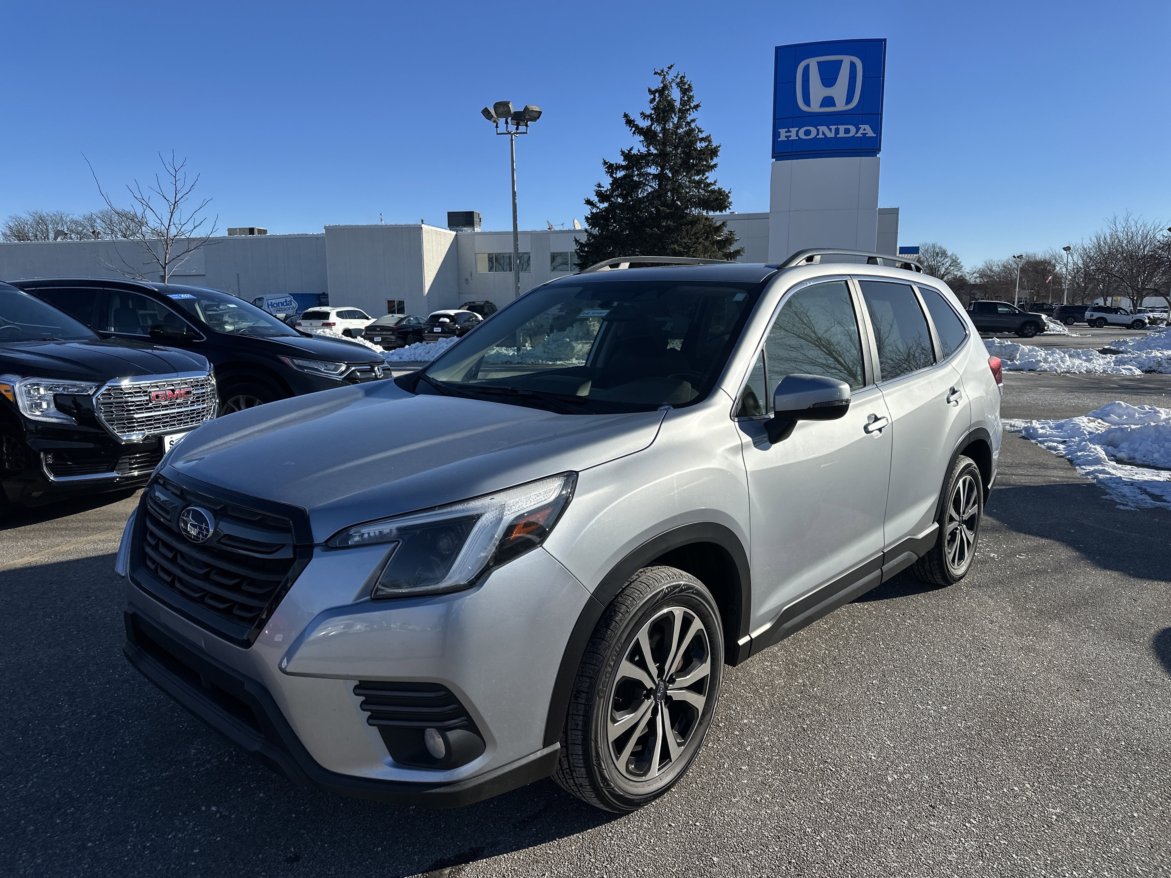 Used 2022 Subaru Forester Limited