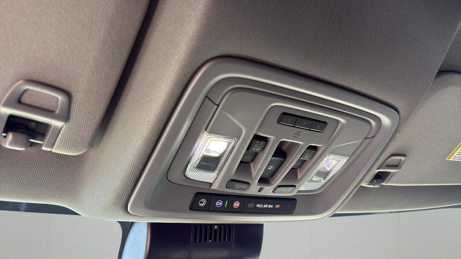 Used 2025 Chevrolet Silverado 1500 LTZ image 23