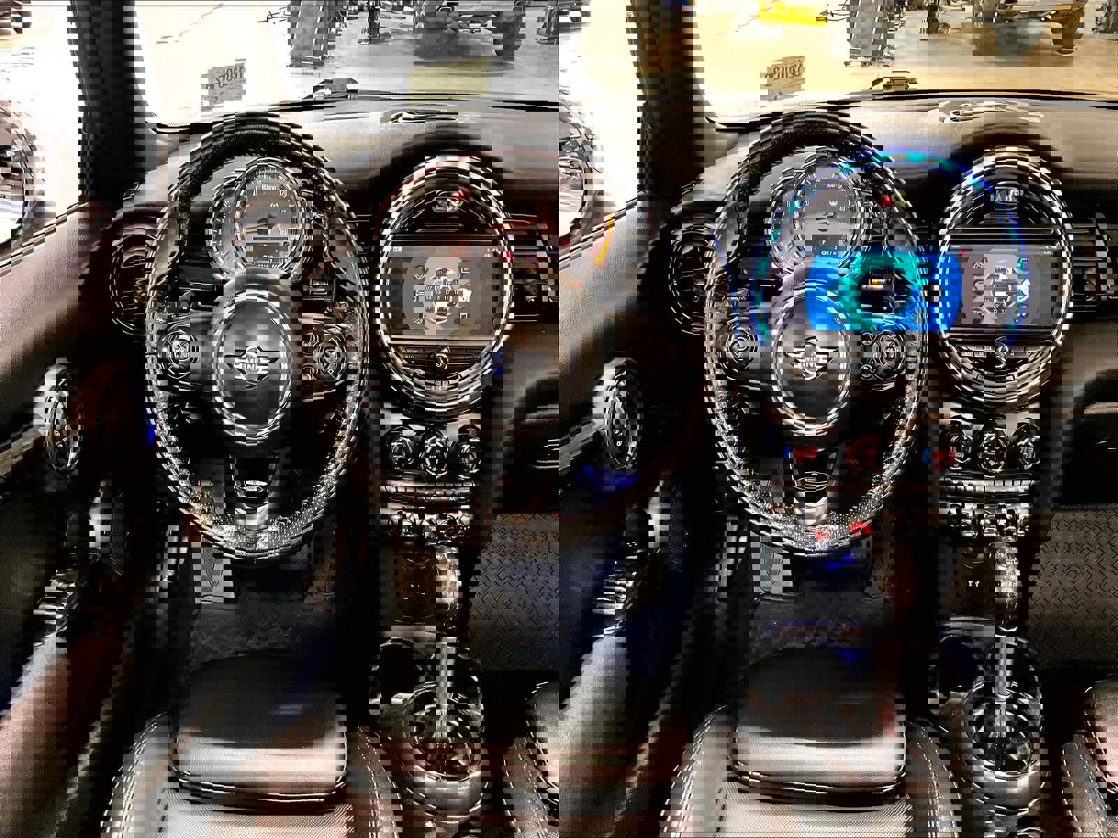 Used 2019 MINI Cooper S image 17