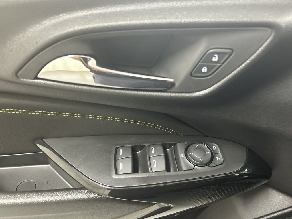 New 2026 Chevrolet Trax ACTIV w/ Sunroof Package FWD image 15