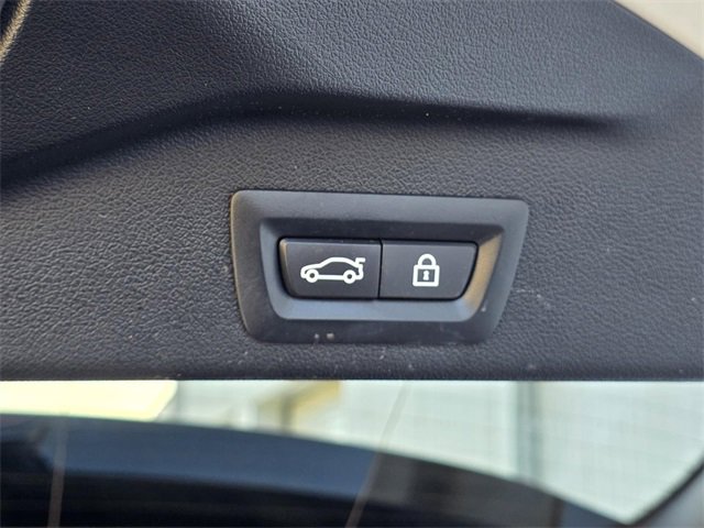 Used 2022 BMW X5 sDrive40i w/ Premium Package image 13