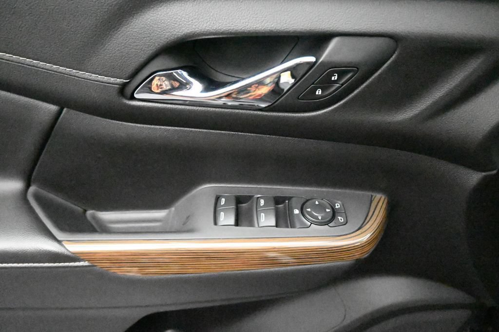 Used 2021 GMC Acadia SLE w/ LPO, Floor Liner Package AWD/4WD image 11
