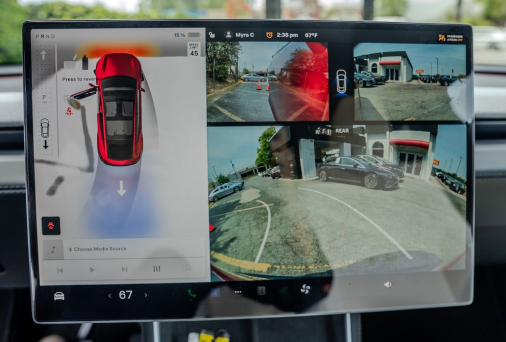 Used 2026 Tesla Model Y Long Range image 10