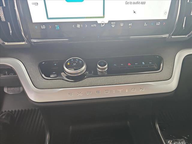 New 2026 Ford Expedition Tremor image 17