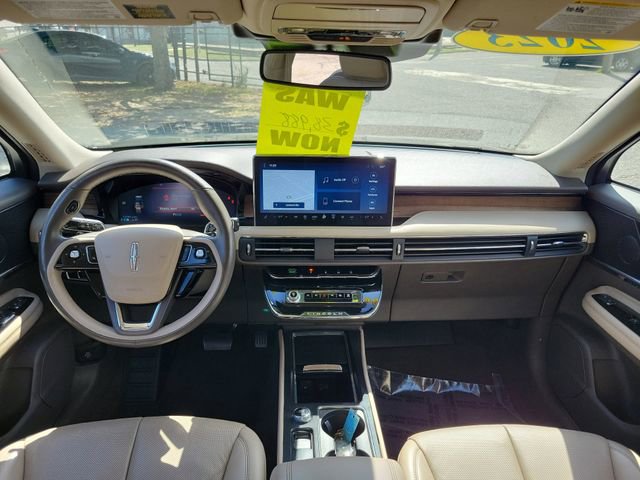 Used 2023 Lincoln Corsair Reserve w/ Jet Appearance Package image 23