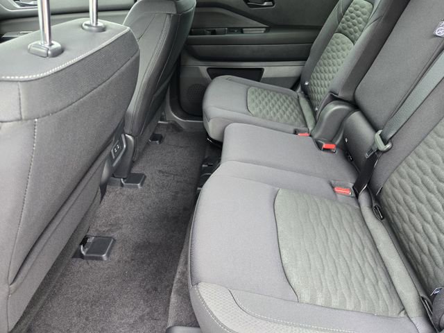 New 2026 Nissan Pathfinder SV w/ SV Premium Package FWD image 21