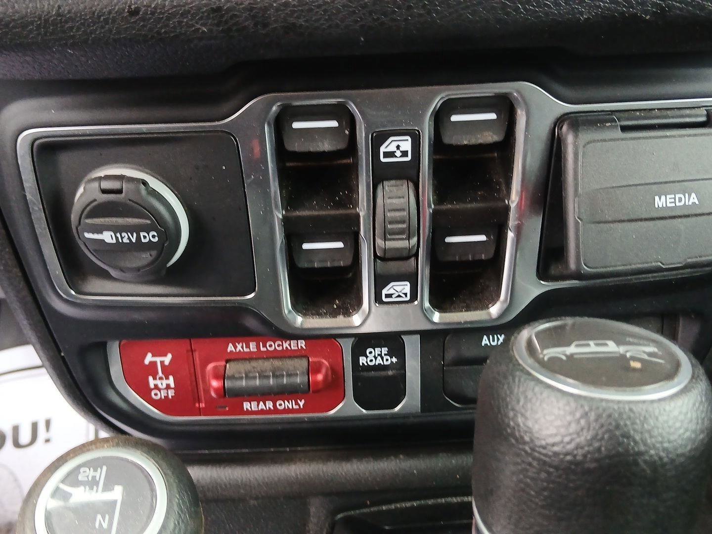 Used 2024 Jeep Gladiator Sport image 13