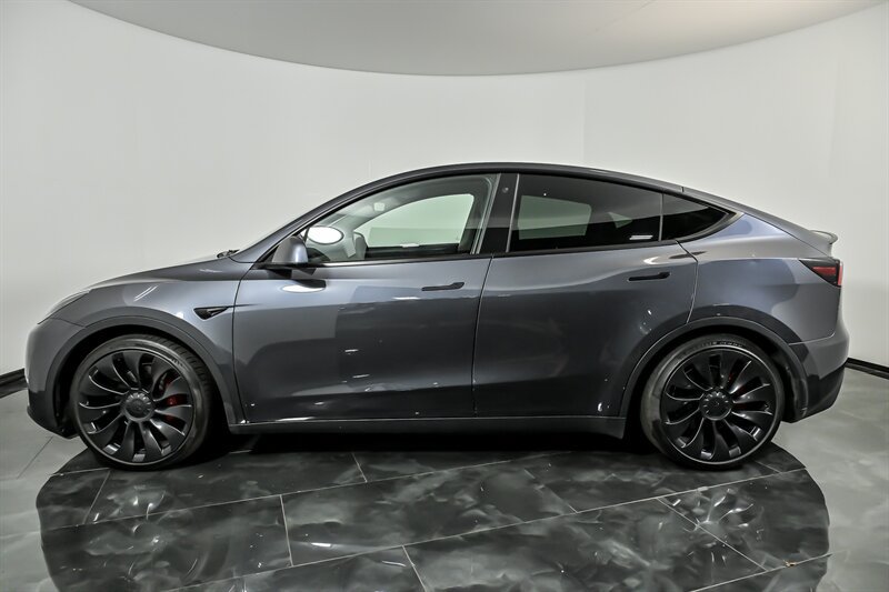 Used 2022 Tesla Model Y Performance AWD/4WD image 6