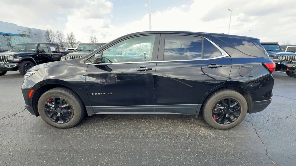 Used 2024 Chevrolet Equinox LT w/ LPO, Floor Liner Package FWD image 5