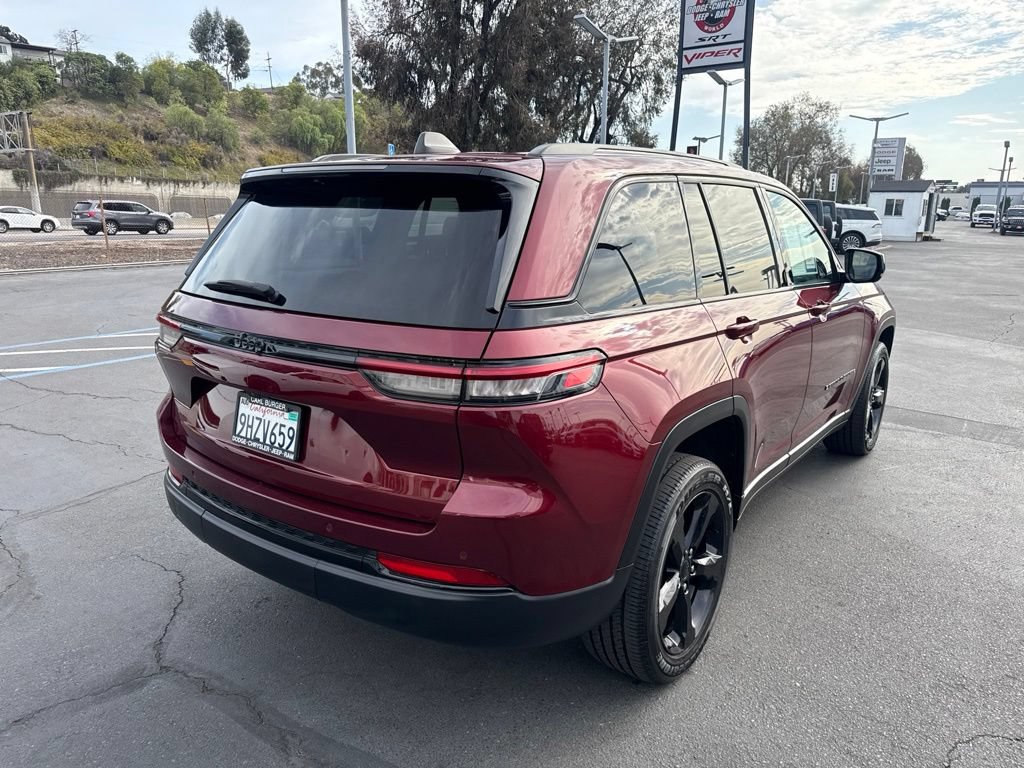 Certified 2023 Jeep Grand Cherokee Altitude RWD image 8