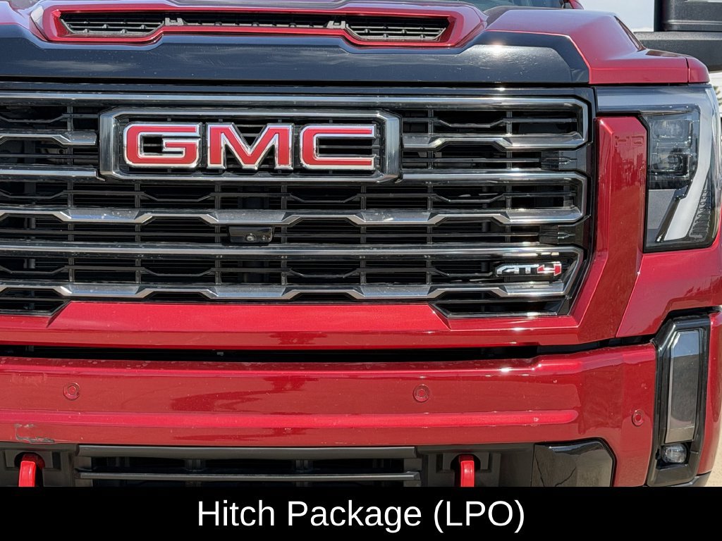 Used 2024 GMC Sierra 3500 AT4 w/ Technology Package AWD/4WD image 4