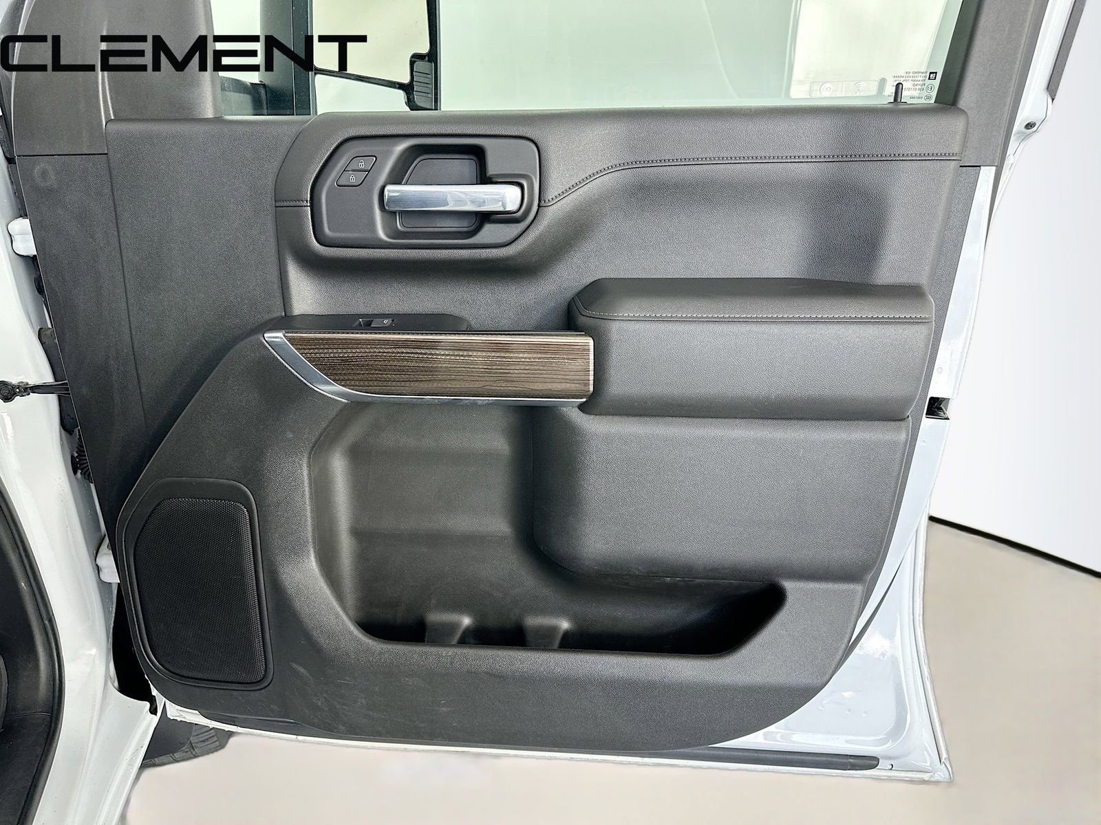 Used 2022 Chevrolet Silverado 2500 LT w/ Convenience Package image 35