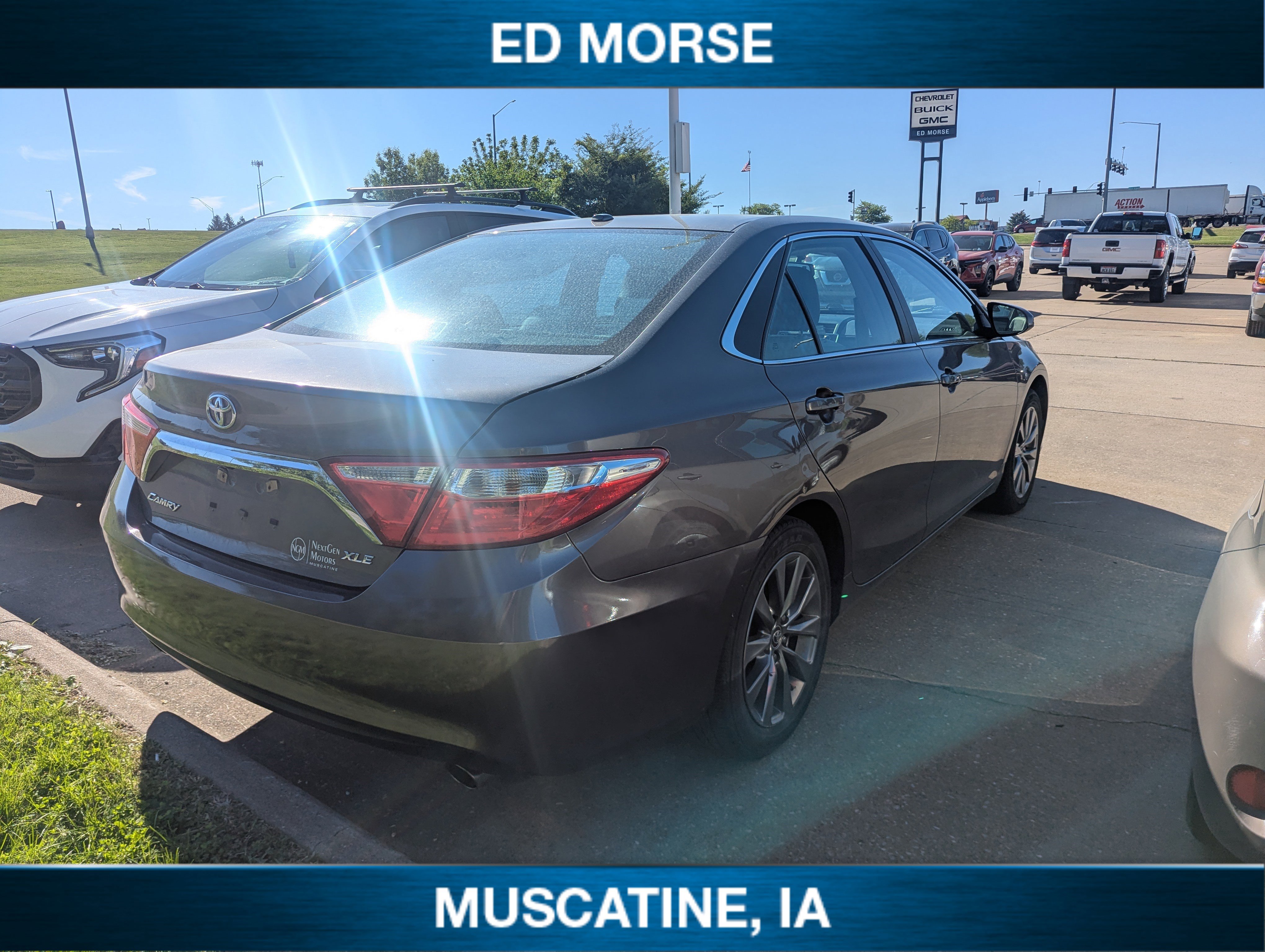 Used 2015 Toyota Camry XLE FWD image 5
