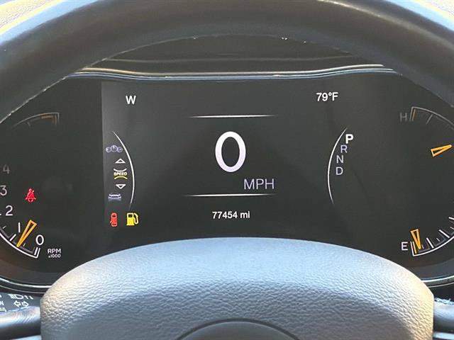 Used 2019 Jeep Grand Cherokee Laredo AWD/4WD image 12
