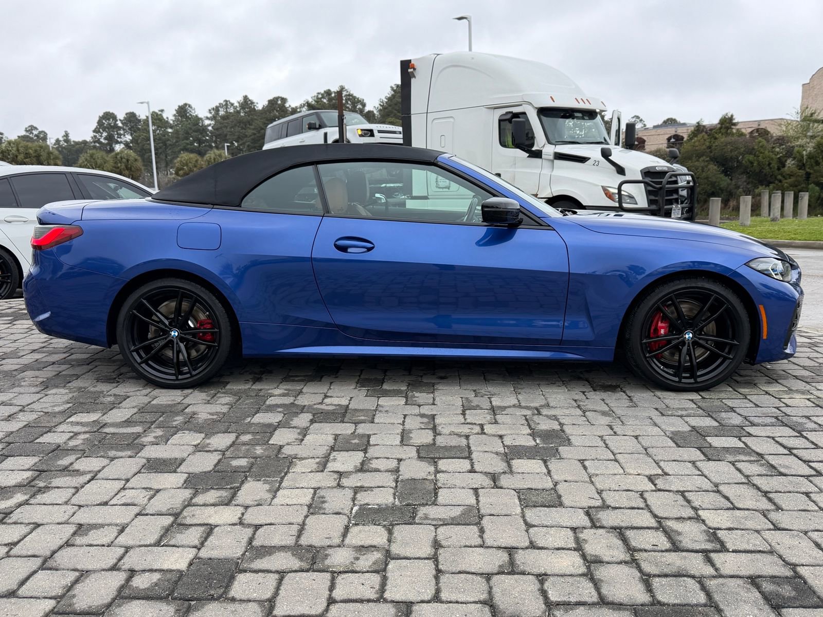 Certified 2023 BMW 430i xDrive Convertible w/ M Sport Package image 6