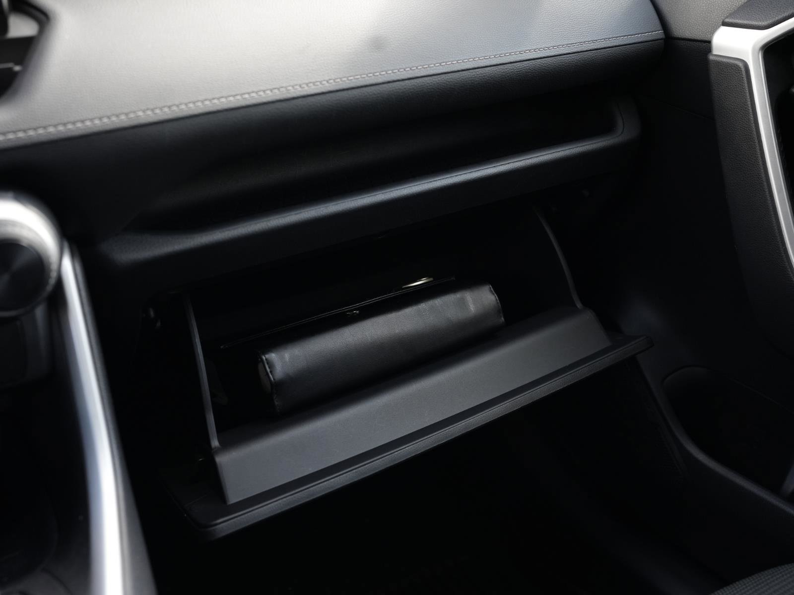 Used 2021 Toyota RAV4 LE image 28