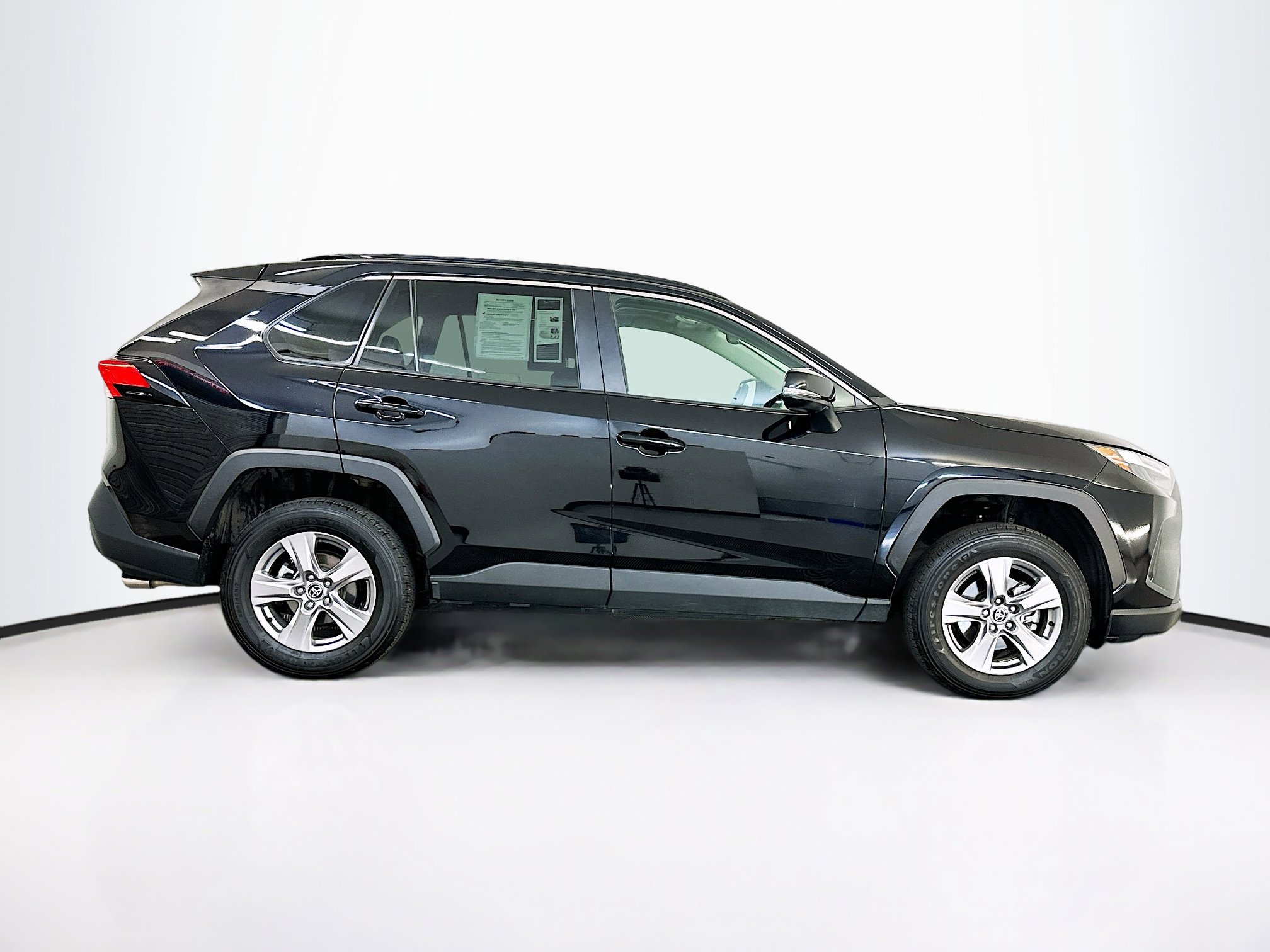 Used 2025 Toyota RAV4 XLE image 10