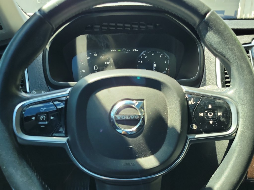 Used 2017 Volvo XC90 T6 Momentum w/ Vision Package AWD/4WD image 18