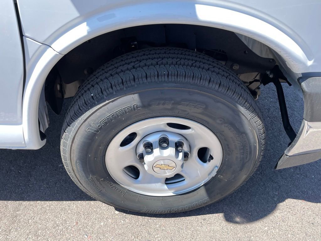 New 2025 Chevrolet Express 3500 w/ Power Convenience Package image 13