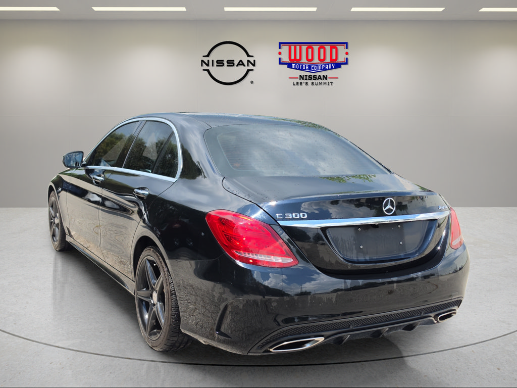 Used 2015 Mercedes-Benz C 300 4MATIC Sedan image 4